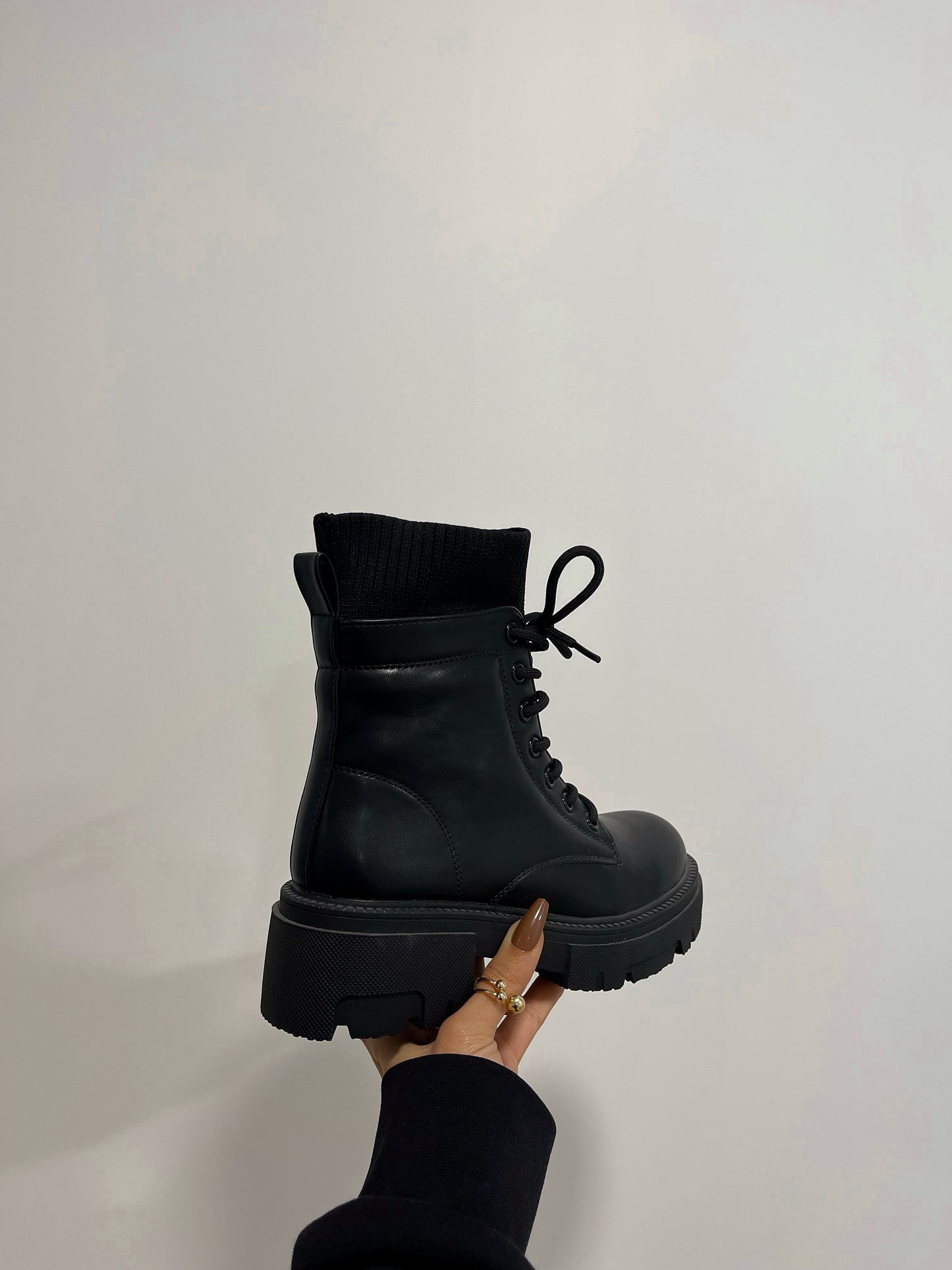 Bottines similicuir noire